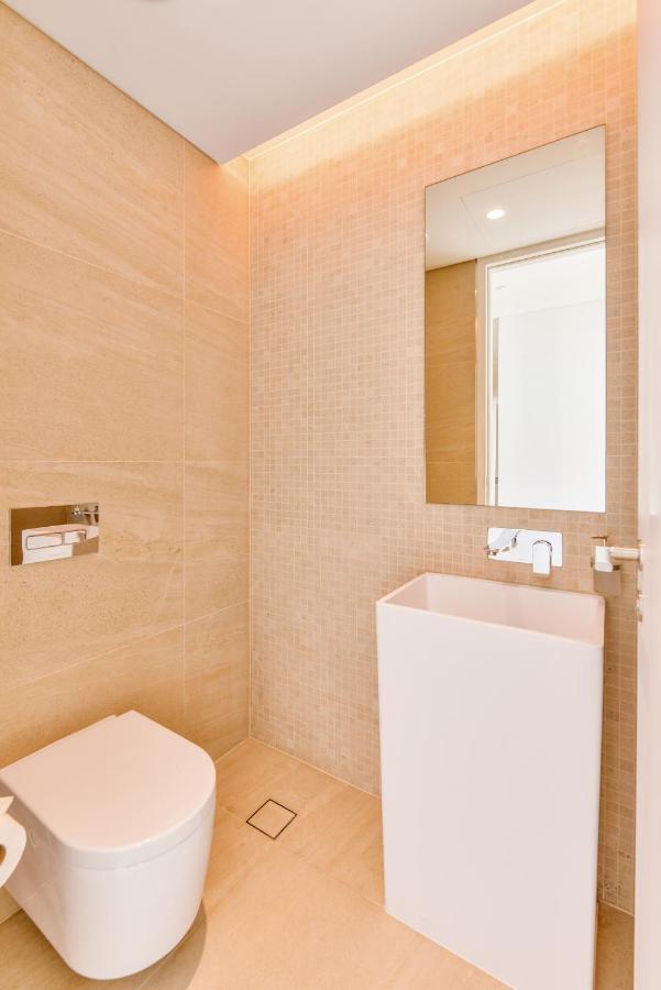 Luxe 3 Bedroom Oceanfront Apartment In The Heart Of Bluewaters Island Dubai Dış mekan fotoğraf
