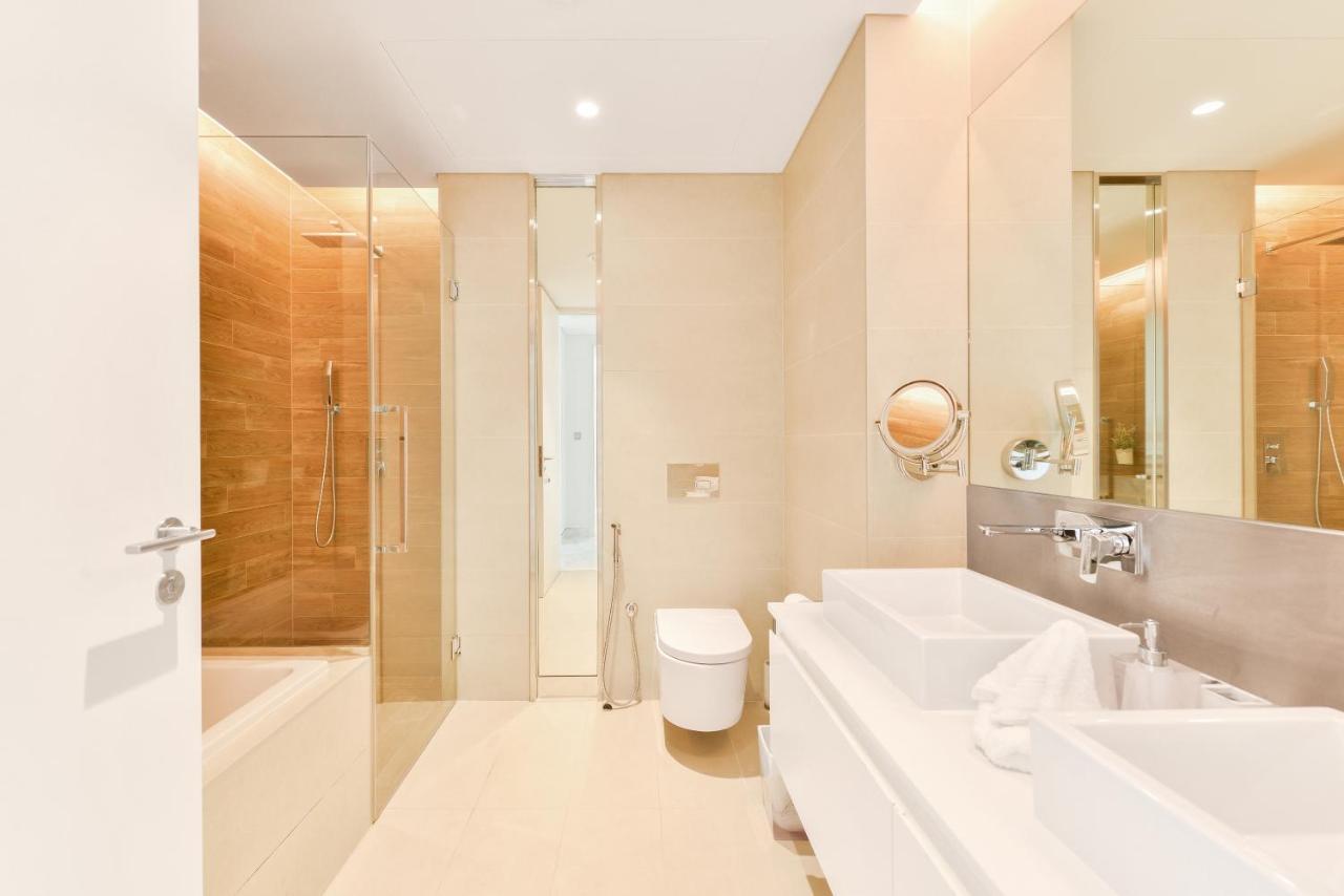 Luxe 3 Bedroom Oceanfront Apartment In The Heart Of Bluewaters Island Dubai Dış mekan fotoğraf