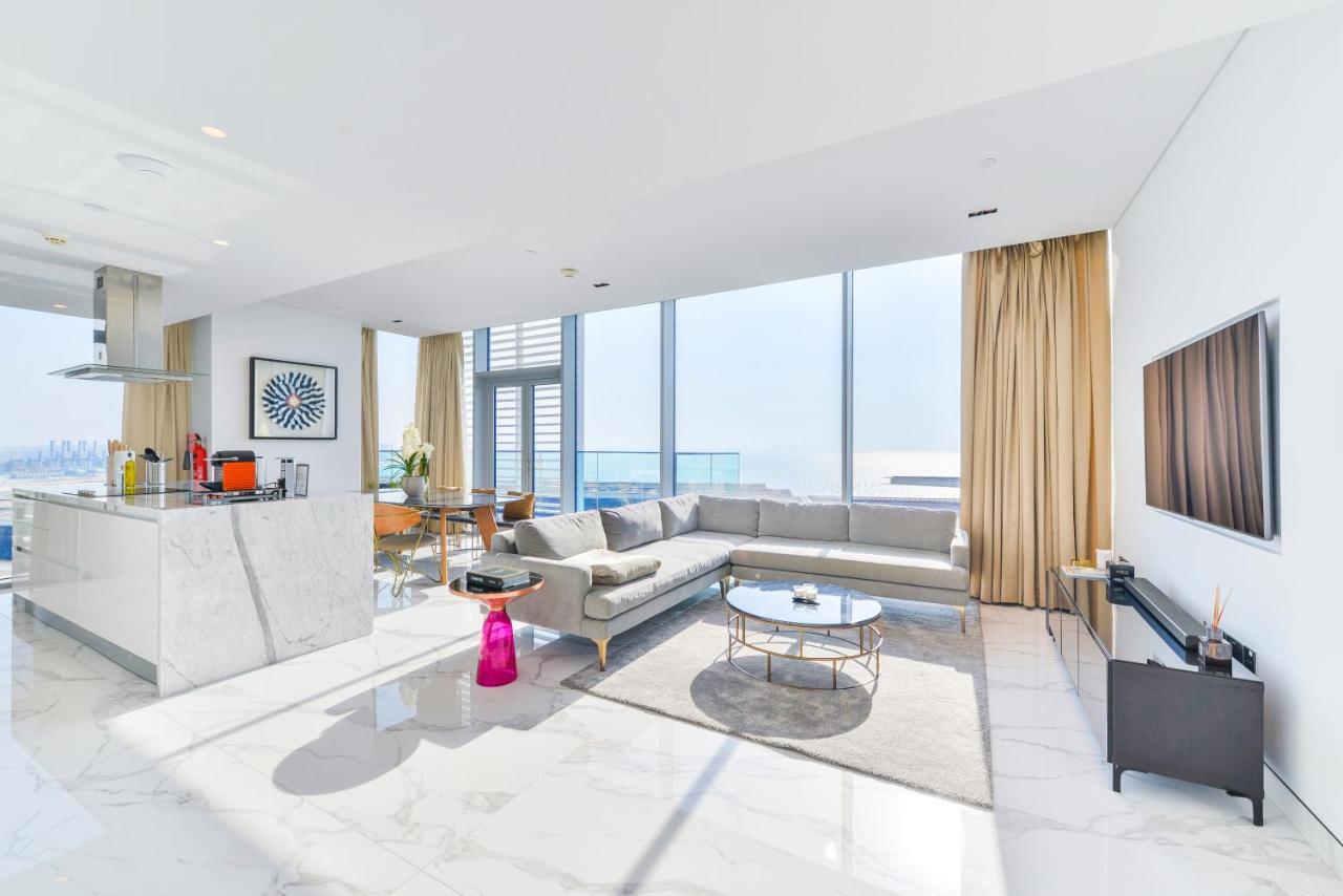 Luxe 3 Bedroom Oceanfront Apartment In The Heart Of Bluewaters Island Dubai Dış mekan fotoğraf