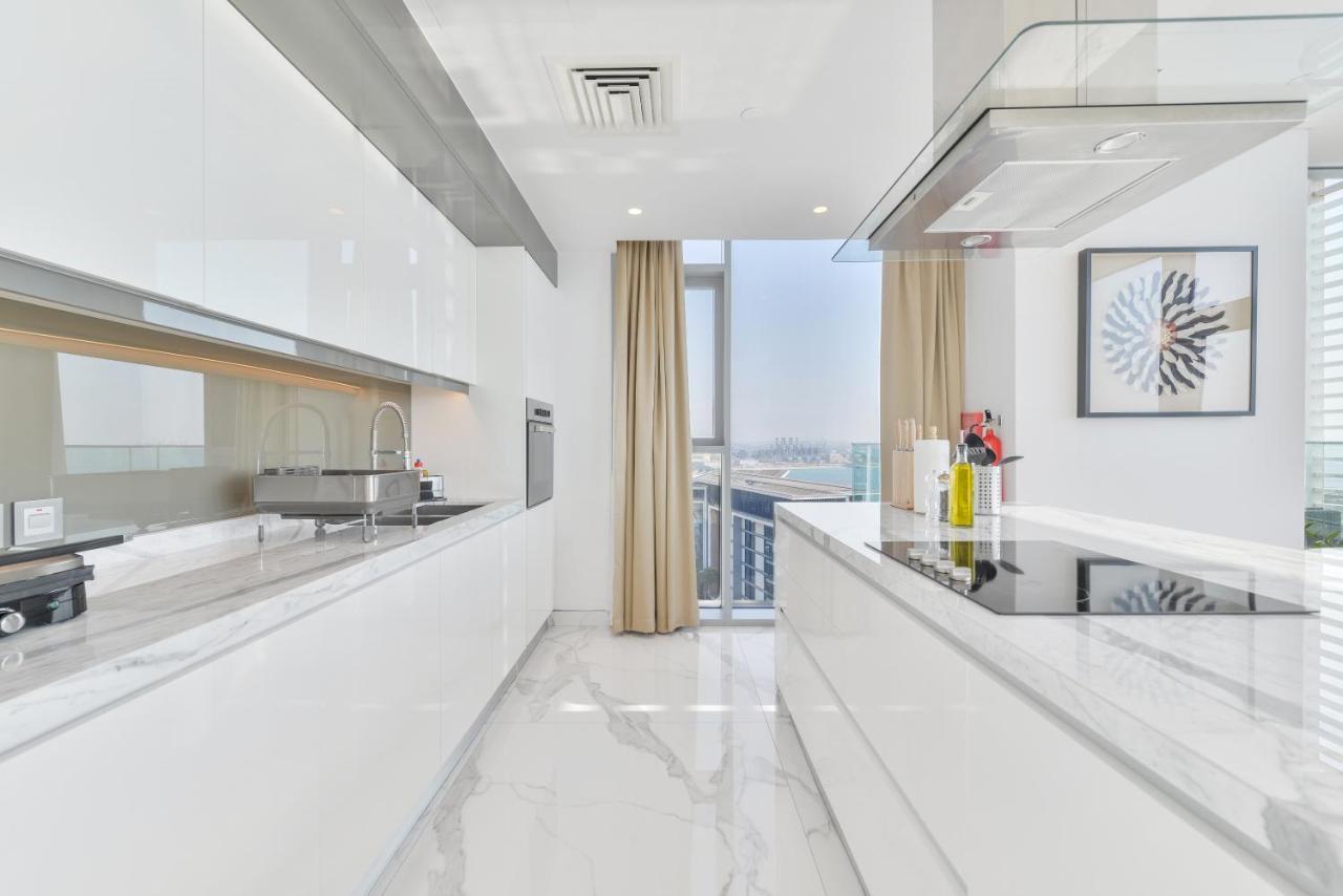 Luxe 3 Bedroom Oceanfront Apartment In The Heart Of Bluewaters Island Dubai Dış mekan fotoğraf