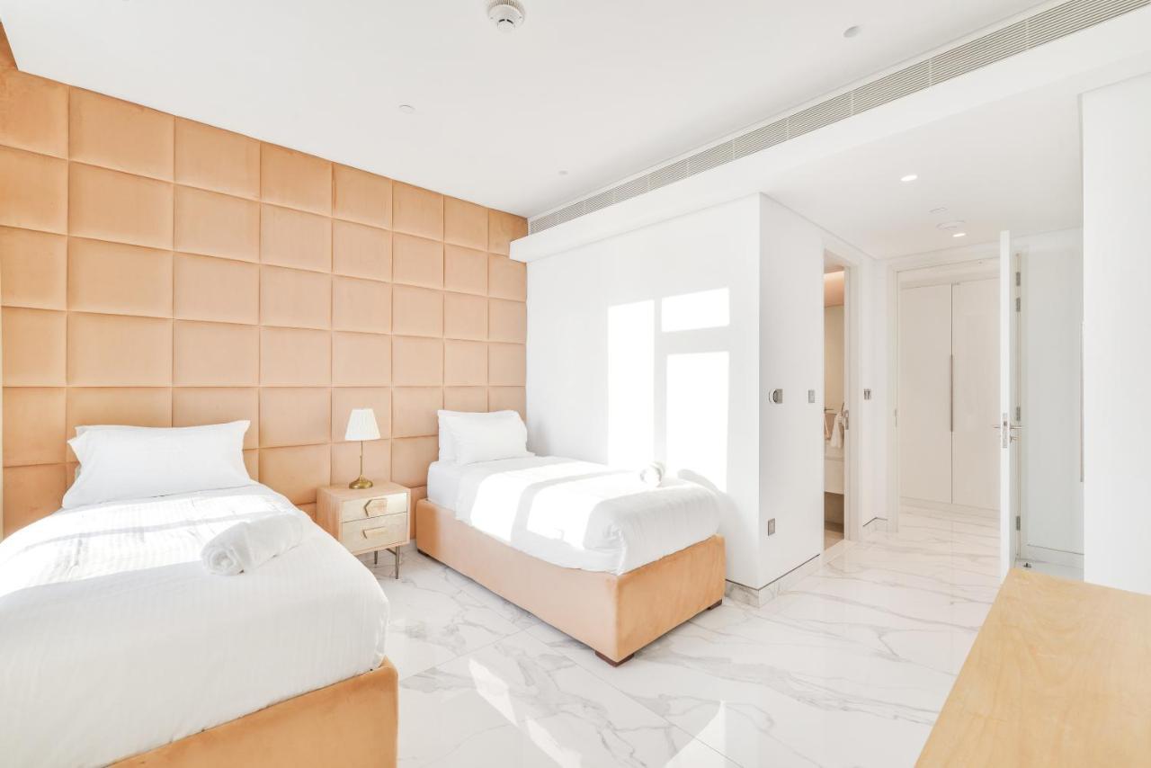 Luxe 3 Bedroom Oceanfront Apartment In The Heart Of Bluewaters Island Dubai Dış mekan fotoğraf